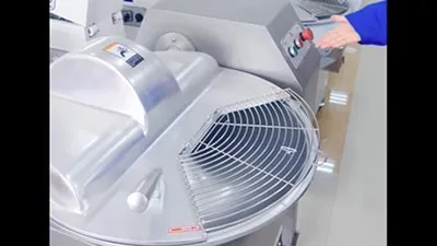 ماكينة تقطيع ذات حوض أفقي، HLQ-20L